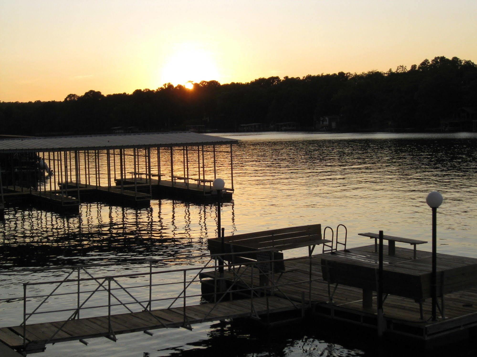 Country Inn Lake Resort Hot Springs Zewnętrze zdjęcie